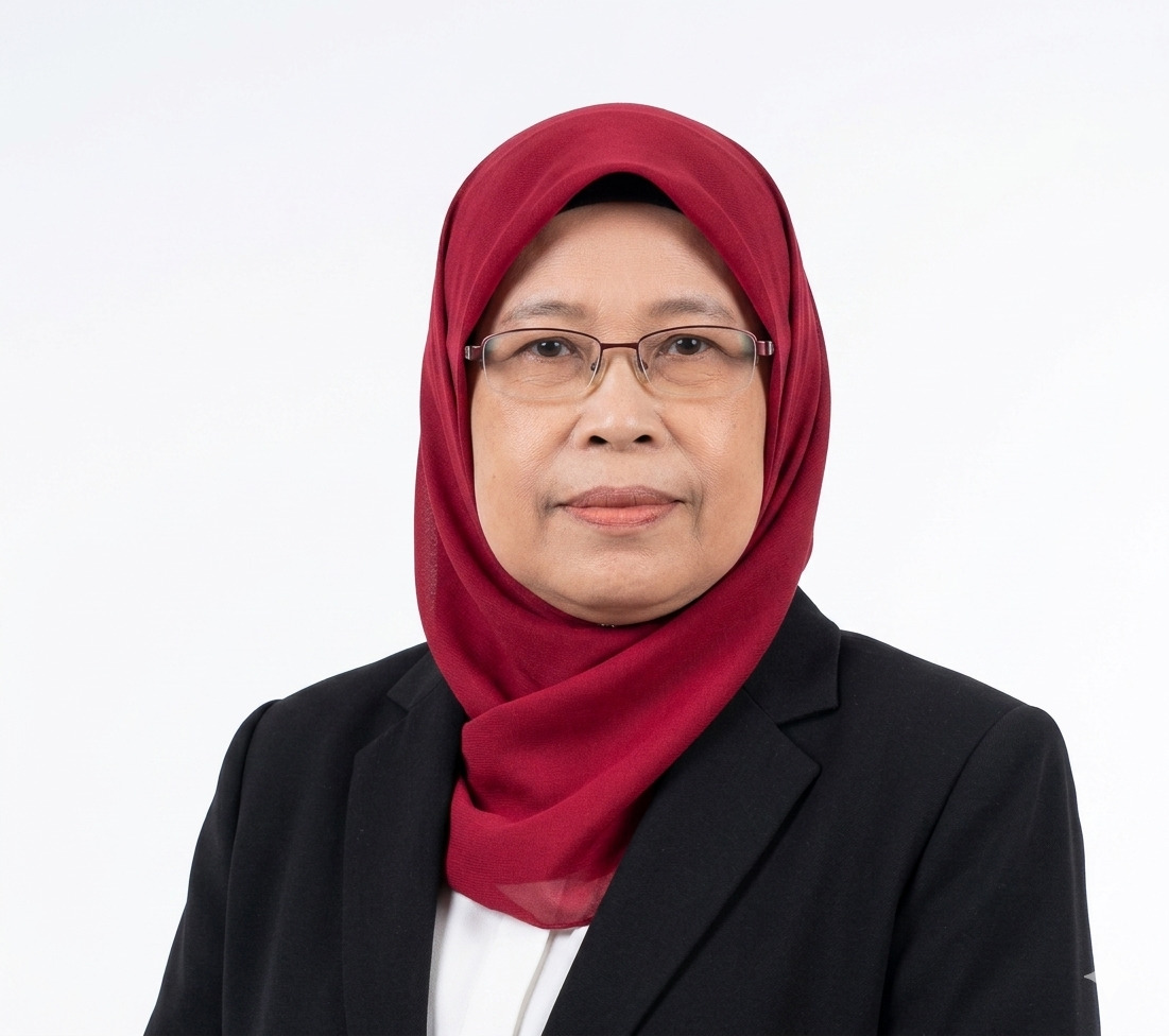 Ibu MIRA SRIYURIATI, S.Pd